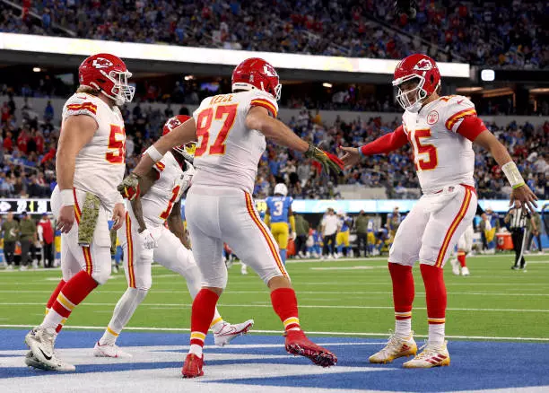 Patrick Mahomes Travis Kelce Touchdown
